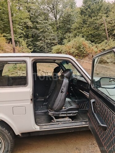 LADA (VAZ) Niva 2009, 658,000 km - 1.7 l - Lerik