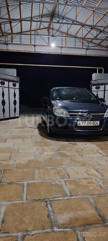 Opel Astra 2007, 318,772 km - 1.3 l - Salyan
