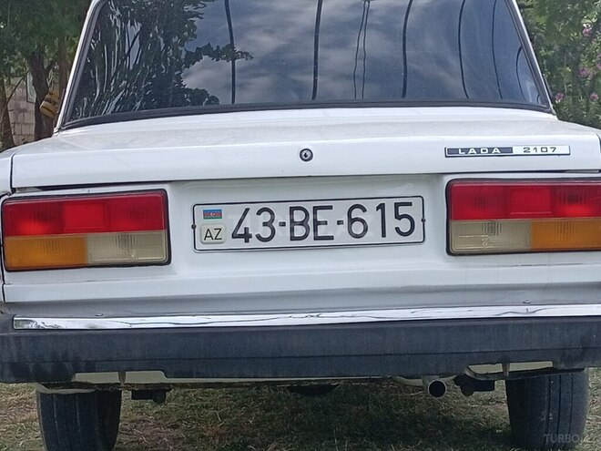 LADA (VAZ) 2107 2000, 130,000 km - 1.6 л - Şirvan
