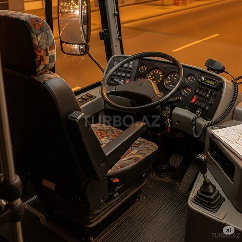 Isuzu Ecobus 1998, 368,000 km - 3.9 л - Xudat