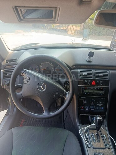 Mercedes E 220 d 2000, 347,000 km - 2.2 л - İmişli