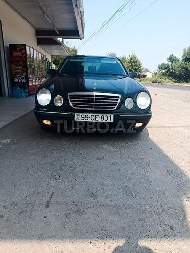 Mercedes E 220 d 2000, 347,000 km - 2.2 л - İmişli