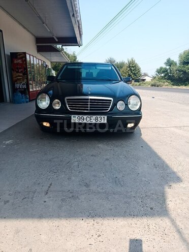 Mercedes E 220 d 2000, 347,000 km - 2.2 л - İmişli