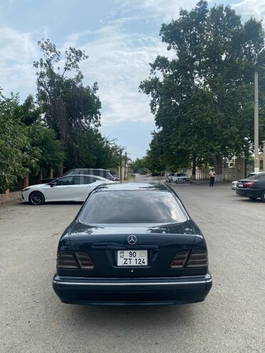 Mercedes E 320 1996, 352,000 km - 3.2 l - Bərdə