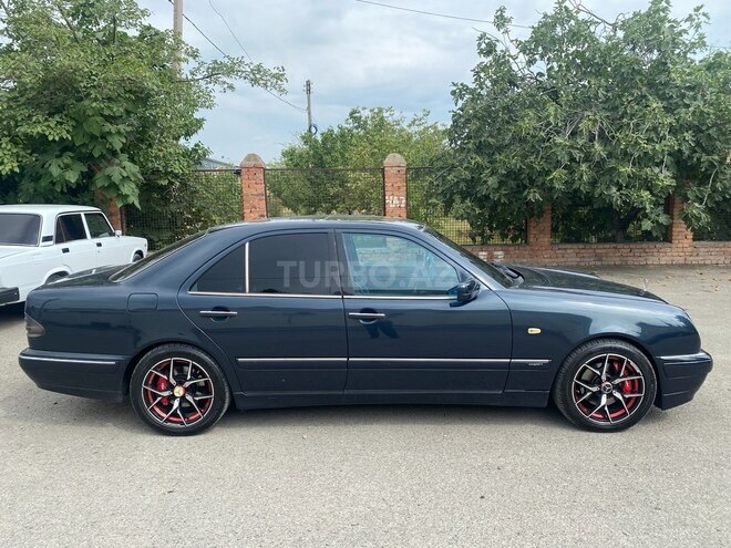 Mercedes E 320 1996, 352,000 km - 3.2 l - Bərdə
