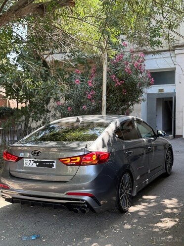 Hyundai Elantra 2017, 135,000 km - 1.6 л - Bakı