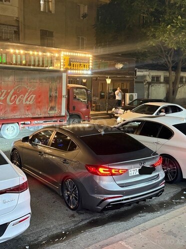 Hyundai Elantra 2017, 135,000 km - 1.6 л - Bakı