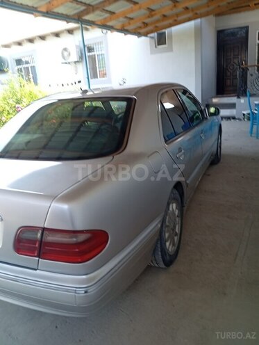 Mercedes E 270 2001, 480,000 km - 2.7 l - Bakı