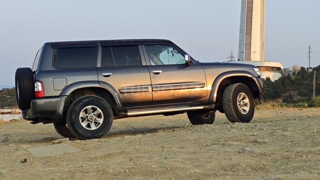 Nissan Patrol 2003, 455,000 km - 3.0 l - Bakı