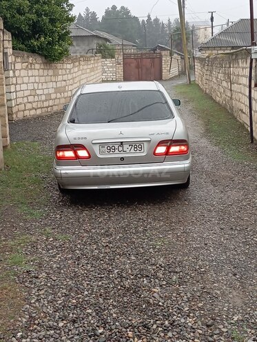 Mercedes E 220 d 2016, 498,156 km - 2.0 l - Tərtər