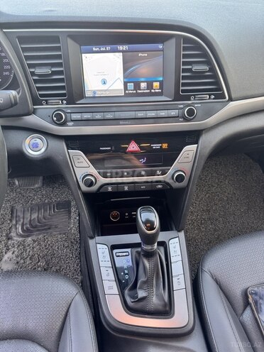 Hyundai Avante 2016, 204,000 km - 1.6 l - Bakı