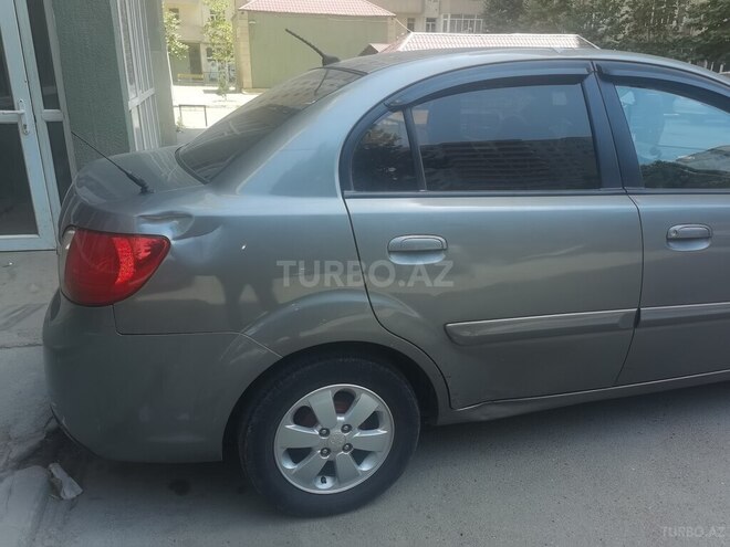 Kia Rio 2009, 390,000 km - 1.4 l - Bakı