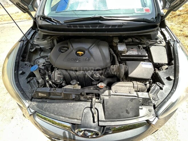 Hyundai Elantra 2015, 173,000 km - 1.8 l - Bakı