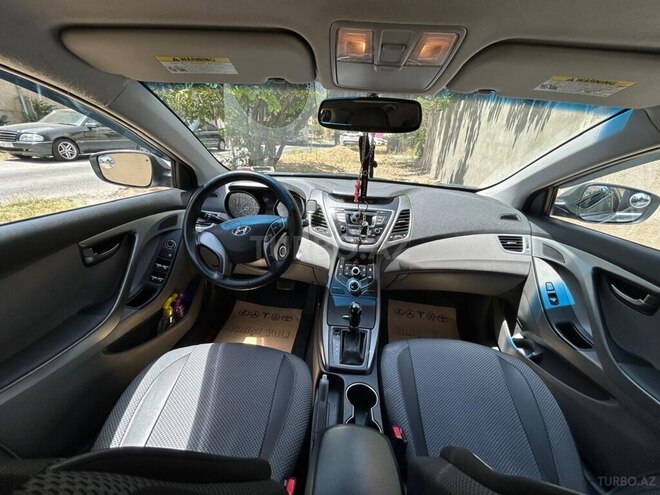Hyundai Elantra 2015, 173,000 km - 1.8 l - Bakı
