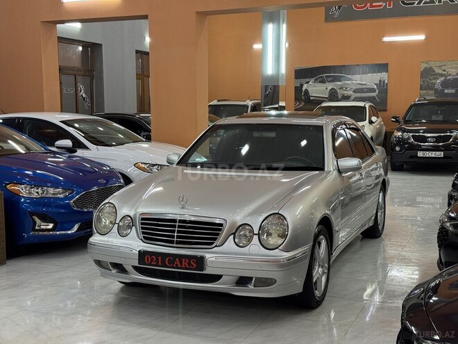 Mercedes E 240 2001, 275,488 km - 2.4 l - Xırdalan