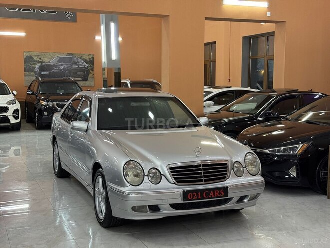 Mercedes E 240 2001, 275,488 km - 2.4 l - Xırdalan