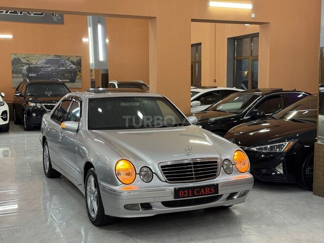 Mercedes E 240 2001, 275,488 km - 2.4 l - Xırdalan