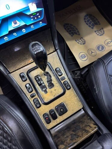 Mercedes E 240 2001, 275,488 km - 2.4 l - Xırdalan