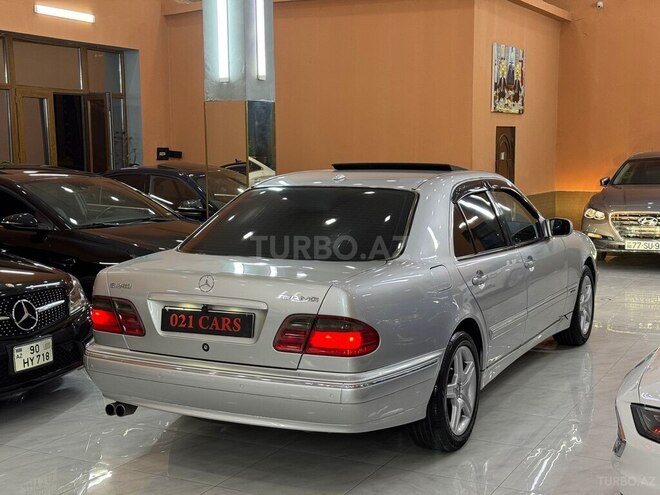 Mercedes E 240 2001, 275,488 km - 2.4 l - Xırdalan