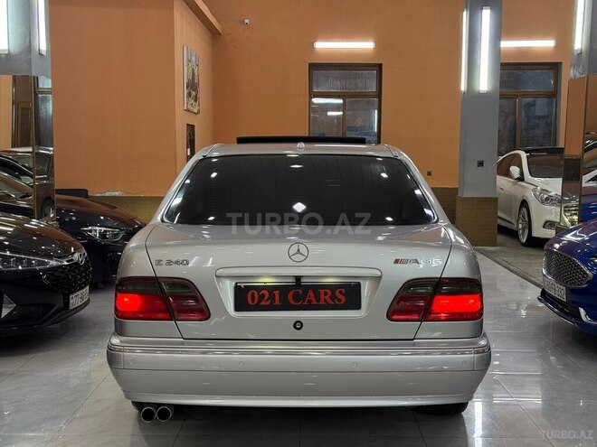Mercedes E 240 2001, 275,488 km - 2.4 l - Xırdalan