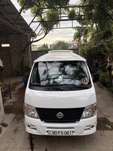 Nissan Urvan 2012, 160,000 km - 2.5 l - Bakı