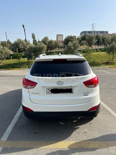 Hyundai ix35 2011, 97,000 km - 2.0 l - Bakı