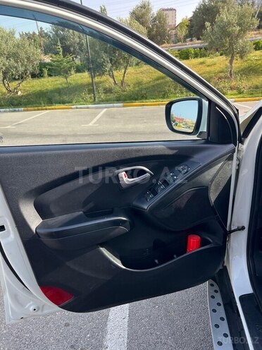 Hyundai ix35 2011, 97,000 km - 2.0 l - Bakı