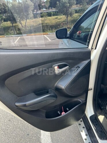Hyundai ix35 2011, 97,000 km - 2.0 l - Bakı