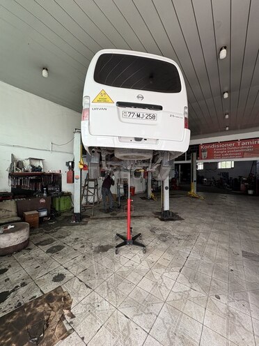 Nissan Urvan 2012, 160,000 km - 2.5 l - Bakı