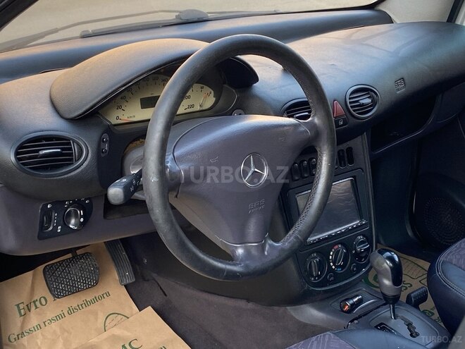 Mercedes A 170 2001, 290,000 km - 1.6 л - Bakı