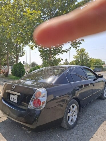 Nissan Altima 2006, 250,000 km - 2.5 л - Yevlax