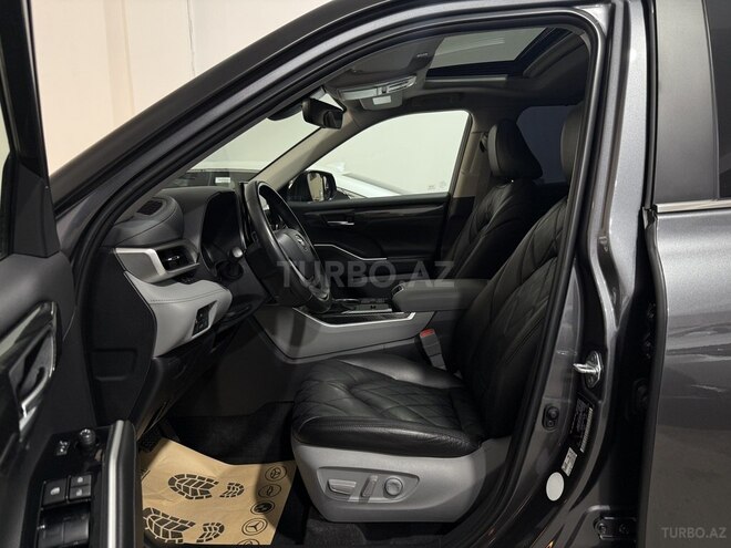 Toyota Highlander 2023, 15,000 km - 2.5 l - Bakı