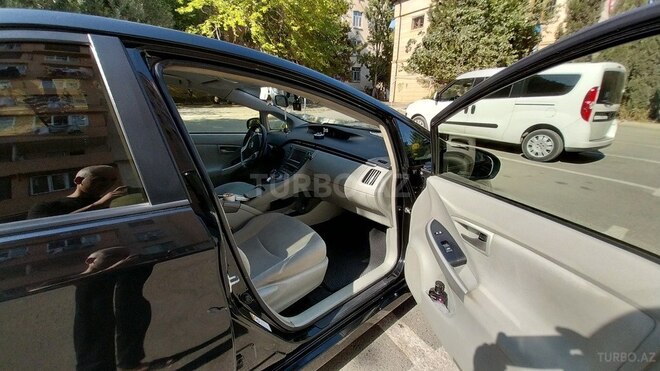 Toyota Prius 2014, 281,635 km - 1.8 l - Bakı