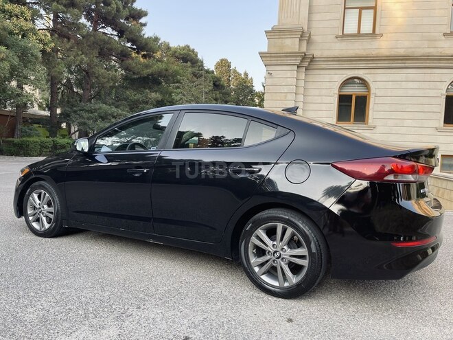 Hyundai Elantra 2017, 140,000 km - 2.0 л - Bakı