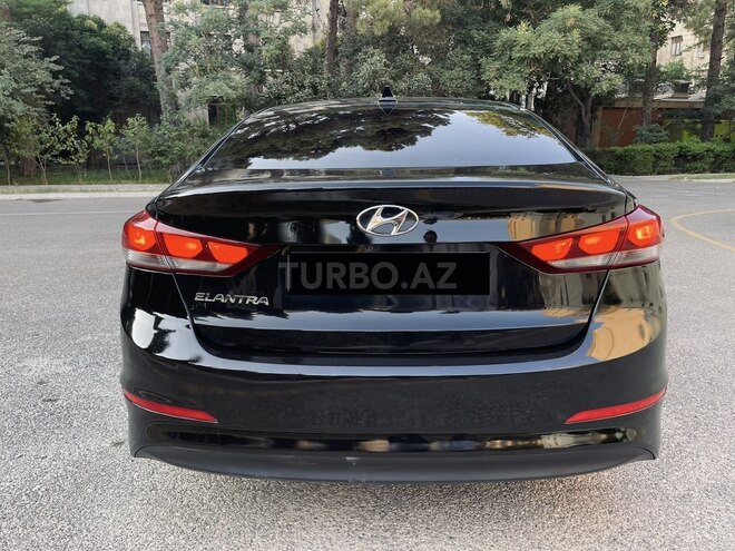 Hyundai Elantra 2017, 140,000 km - 2.0 л - Bakı