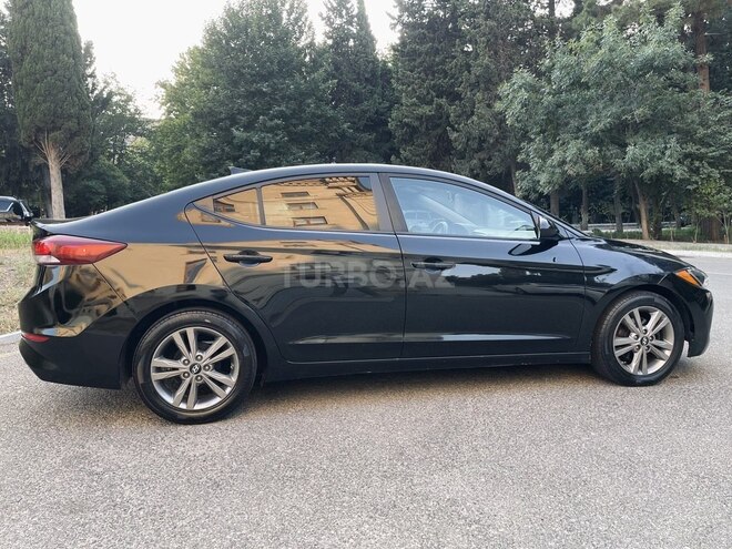 Hyundai Elantra 2017, 140,000 km - 2.0 л - Bakı