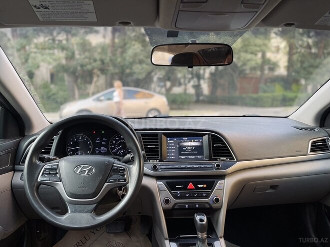 Hyundai Elantra 2017, 140,000 km - 2.0 л - Bakı
