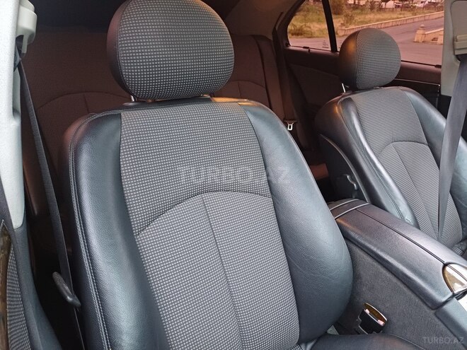 Mercedes E 240 2003, 313,700 km - 2.6 l - Balakən