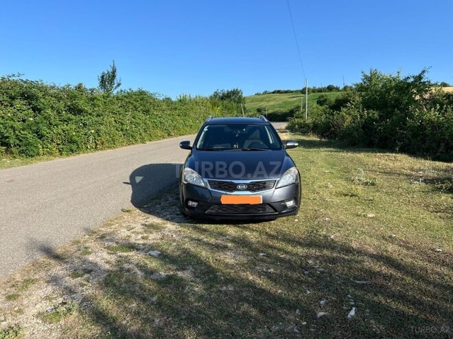 Kia  2009, 250,000 km - 1.6 l - Quba