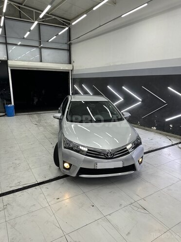 Toyota Corolla 2013, 225,000 km - 1.6 l - Bakı
