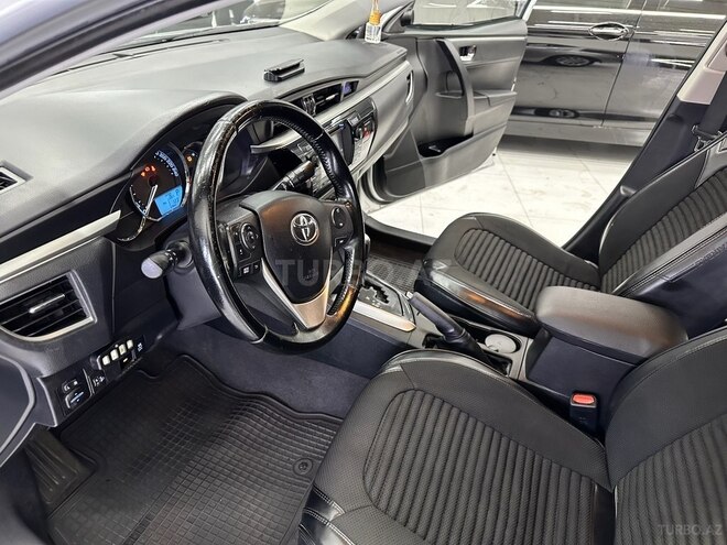 Toyota Corolla 2013, 225,000 km - 1.6 l - Bakı