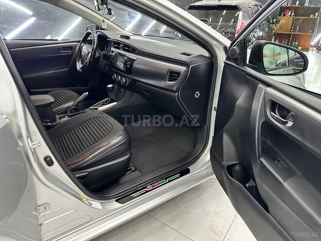 Toyota Corolla 2013, 225,000 km - 1.6 l - Bakı