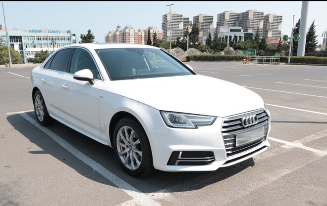 Audi A4 2017, 65,000 km - 2.0 l - Bakı