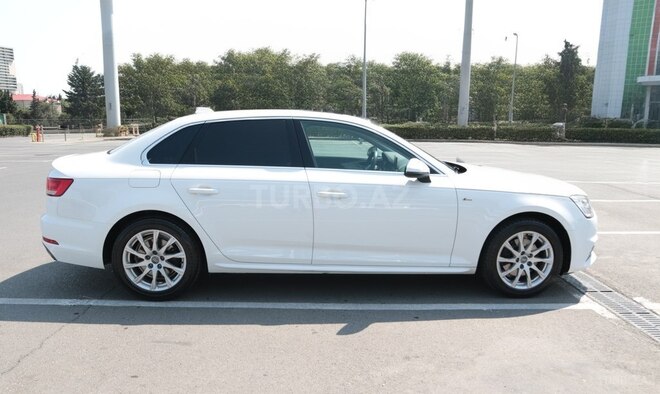 Audi A4 2017, 65,000 km - 2.0 l - Bakı