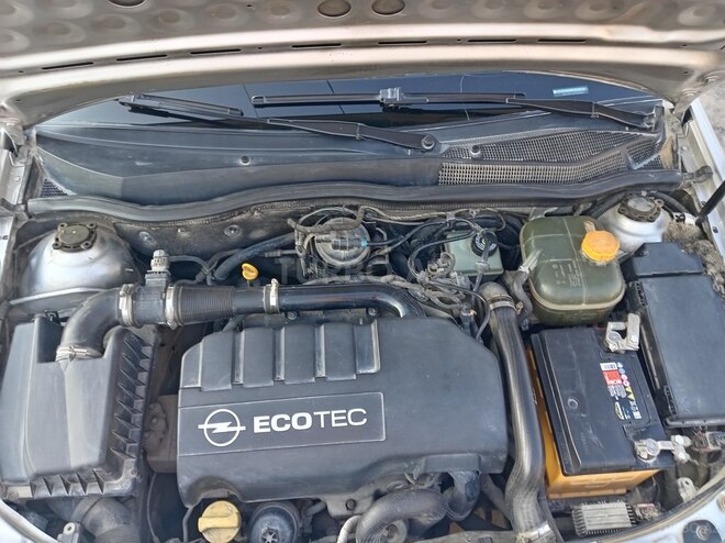 Opel Astra 2006, 290,000 km - 1.3 л - Sabirabad