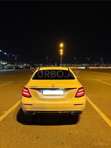 Mercedes E 220 d 2016, 176,000 km - 2.0 l - Bakı