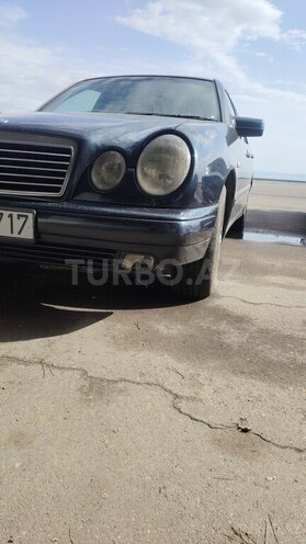 Mercedes E 240 1999, 254,868 km - 2.4 l - Şəmkir