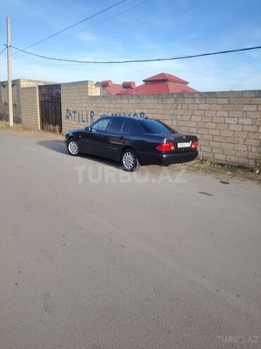 Mercedes E 240 1999, 254,868 km - 2.4 l - Şəmkir