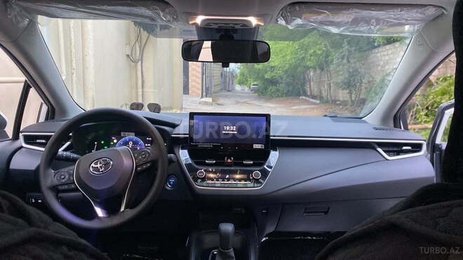 Toyota Corolla 2023, 30,000 km - 1.8 l - Bakı