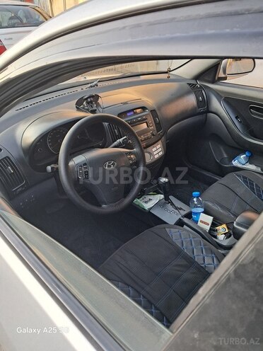Hyundai Elantra 2009, 405,000 km - 2.0 л - Bakı